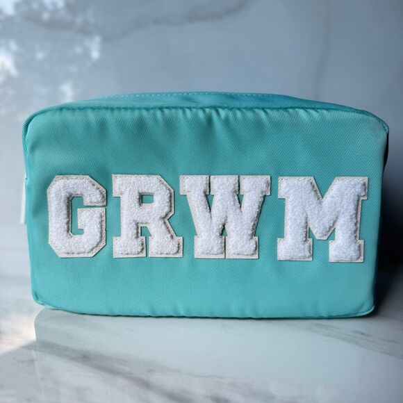 NWT Toiletry Bag First Aid Beauty - Picture 1 of 6